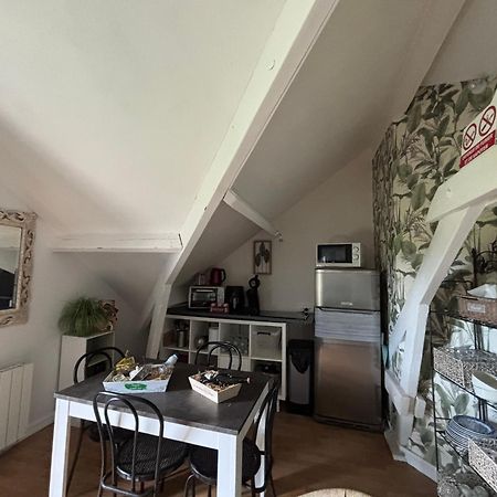 Une Ambiance Cosy Avec Jardin Privatif Nassandres Exterior photo